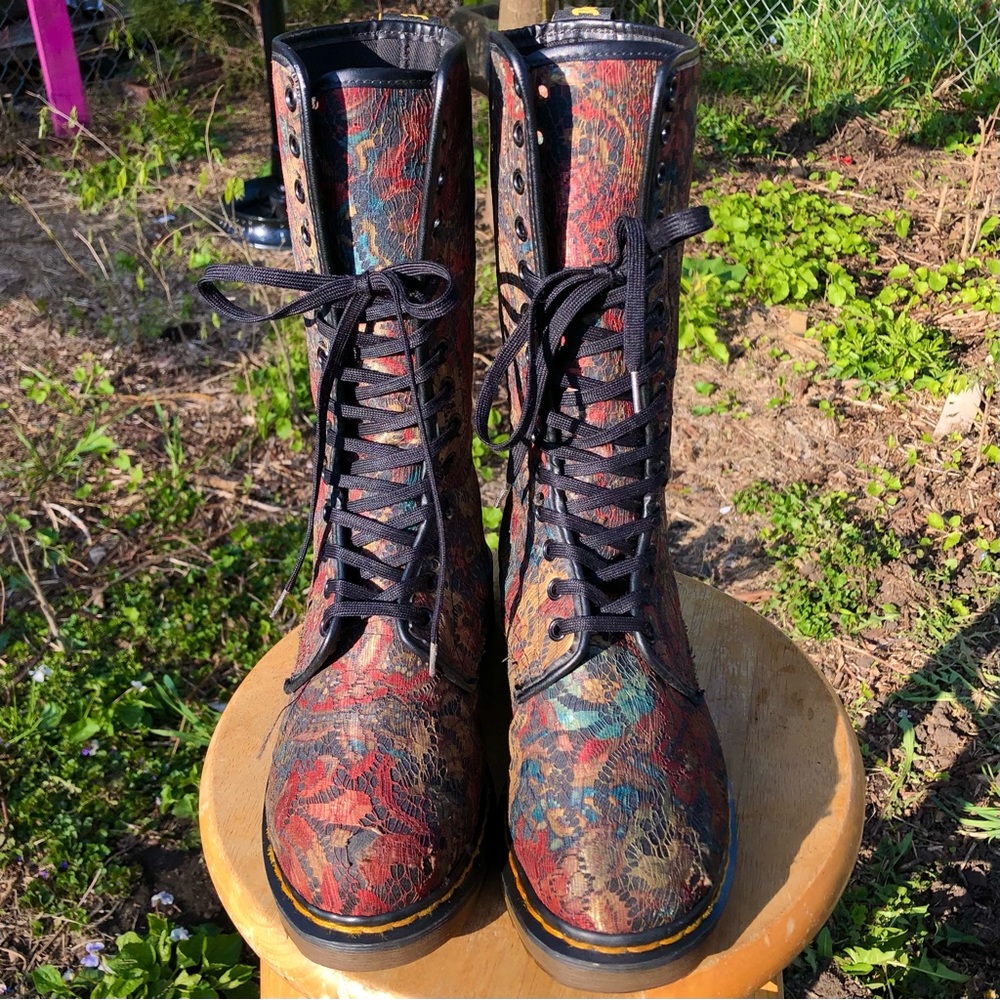 Rare 80s Dr. Martens 14 Eye Rainbow Paisley Lace Boots - Picture 2 of 16